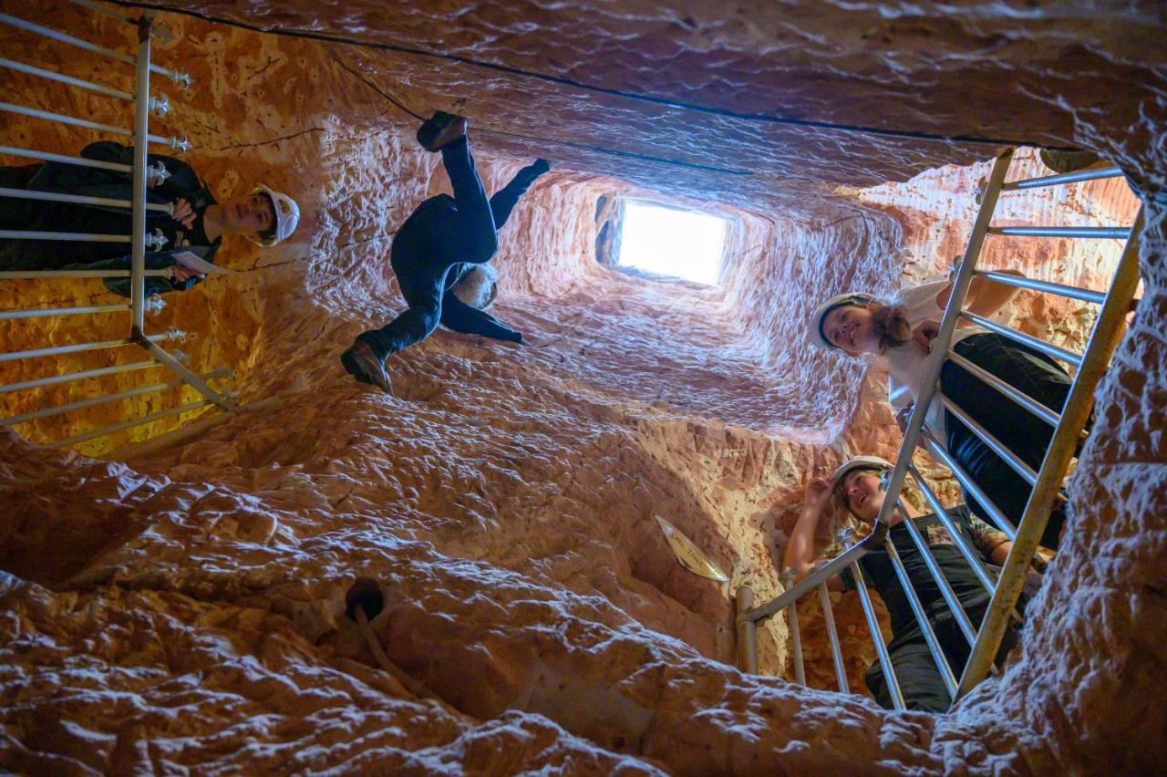 Ali's Underground Home Coober Pedy Exterior foto
