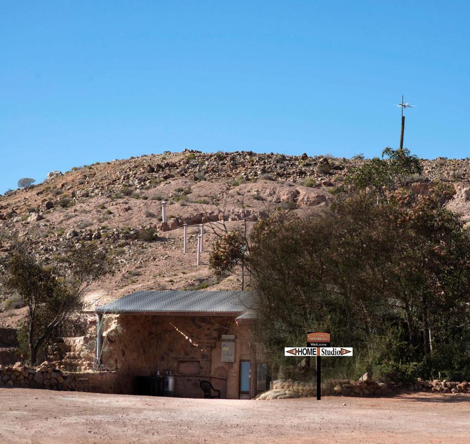 Ali's Underground Home Coober Pedy Exterior foto